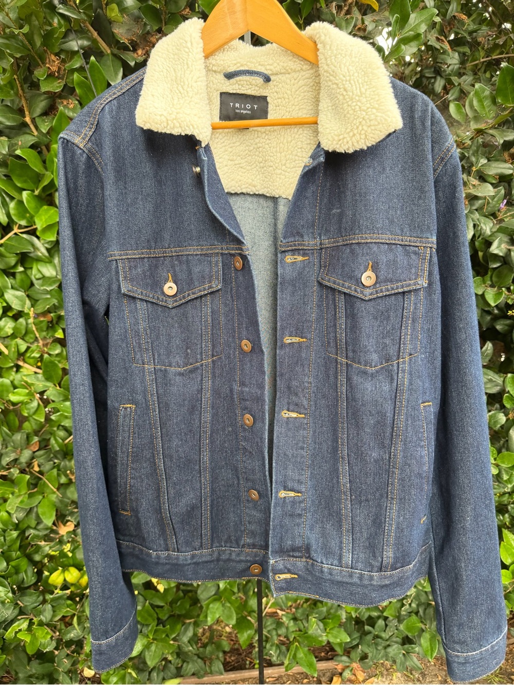 Triot Dark Blue Denim Jacket with Cream Sherpa Collar